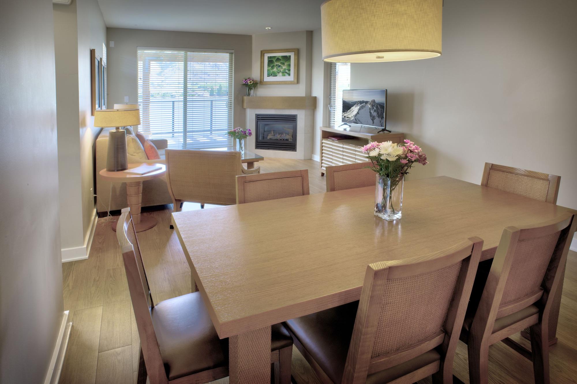 Watermark Beach Resort Osoyoos Bagian luar foto
