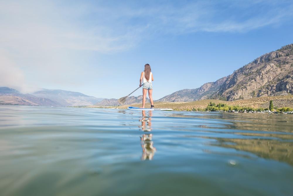 Watermark Beach Resort Osoyoos Bagian luar foto