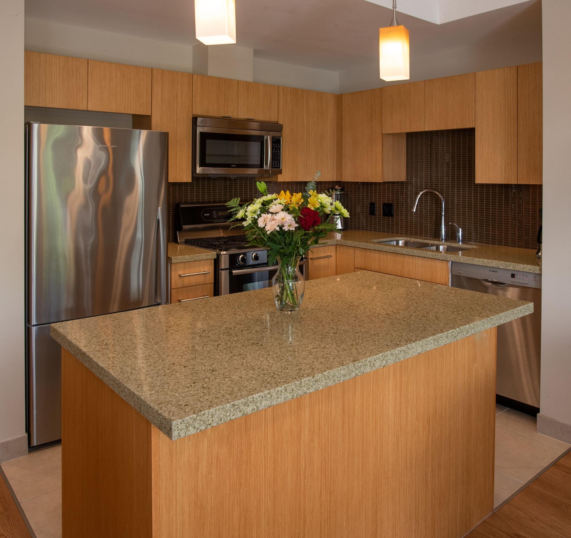 Watermark Beach Resort Osoyoos Bagian luar foto