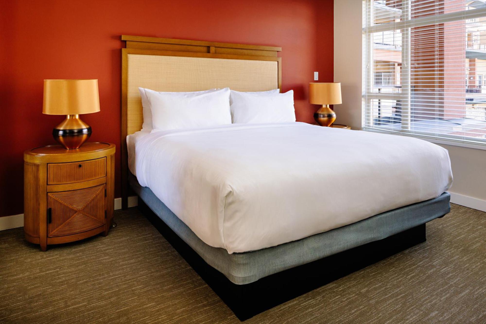 Watermark Beach Resort Osoyoos Bagian luar foto