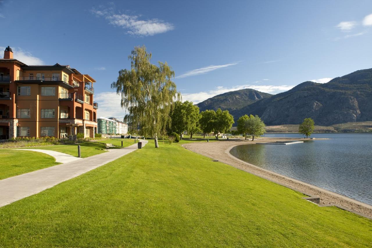 Watermark Beach Resort Osoyoos Bagian luar foto