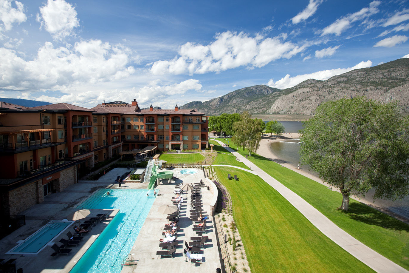 Watermark Beach Resort Osoyoos Bagian luar foto