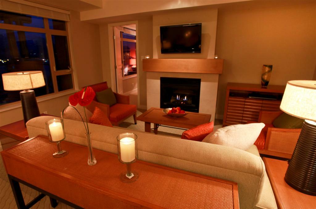 Watermark Beach Resort Osoyoos Bagian luar foto