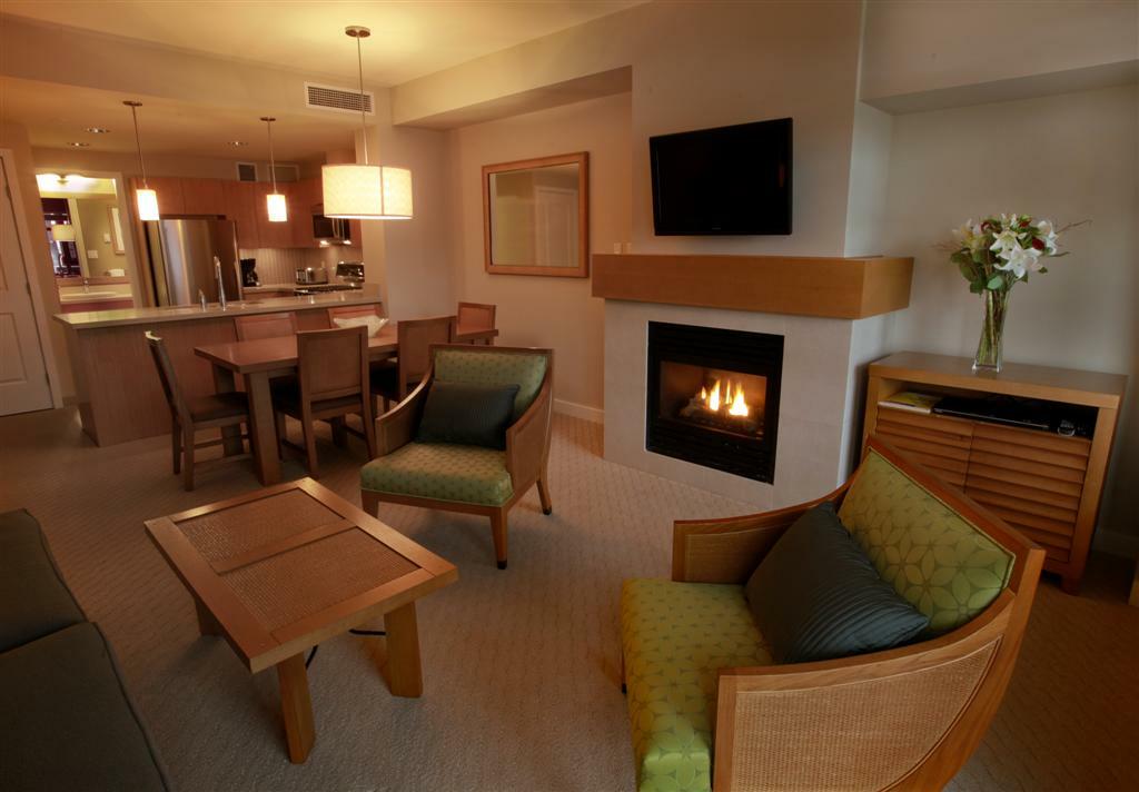 Watermark Beach Resort Osoyoos Bagian luar foto